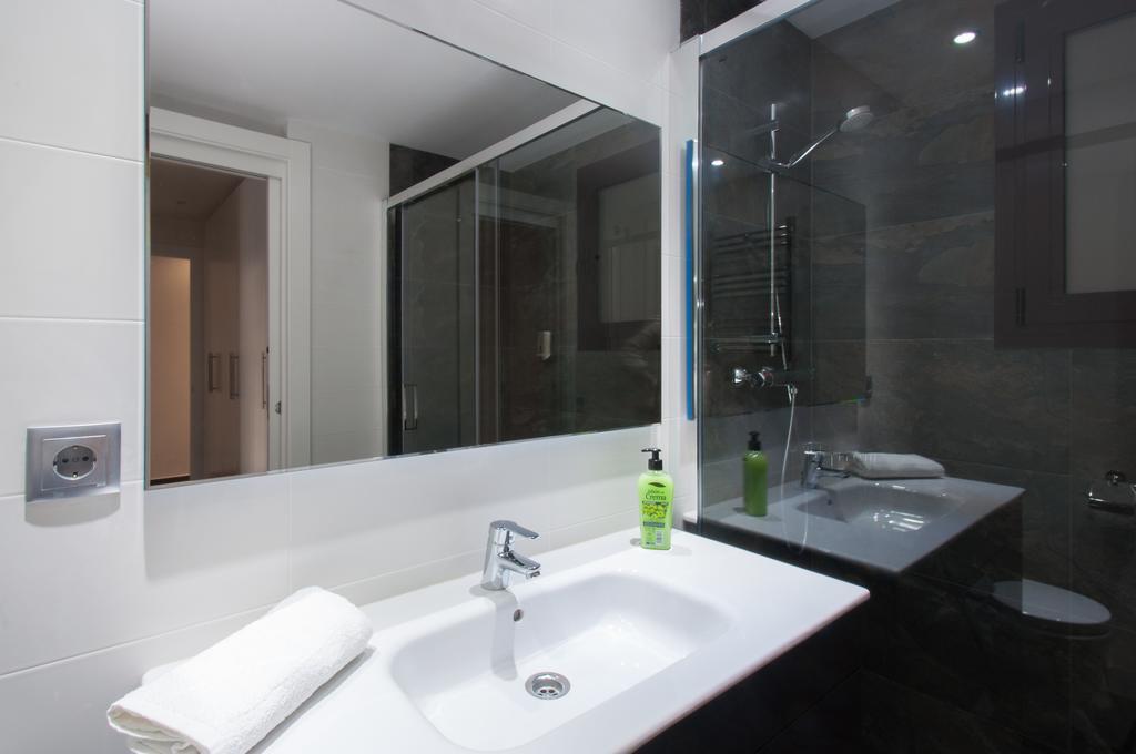 Autentic Eixample Barcelona Room photo